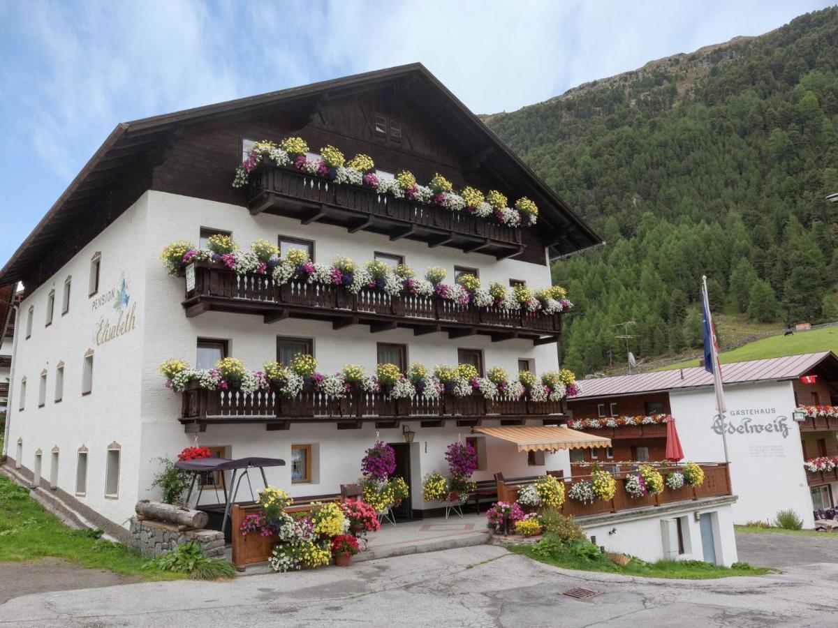 Guesthouse In Vent With Balcony Exteriör bild